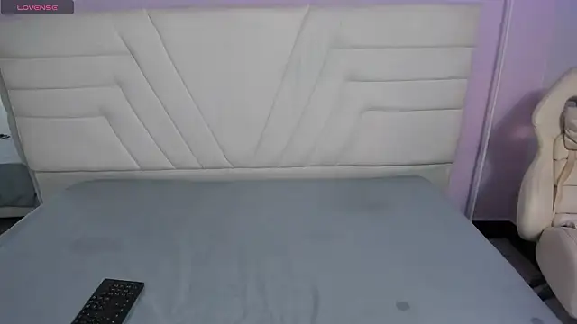 fressittalove01 online show from 03/24/26, 12:32