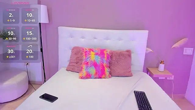 KendraChavez  online show from 09/08/25, 09:25