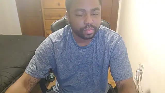 Breadwinnah online show from 10/27/25, 02:21