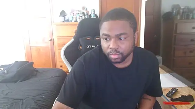 Breadwinnah online show from 12/19/25, 09:11