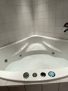 DreamThickCouple online show from 03/05/26, 09:44