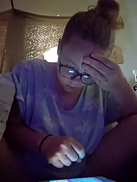 countrymomma online show from 10/07/25, 12:57