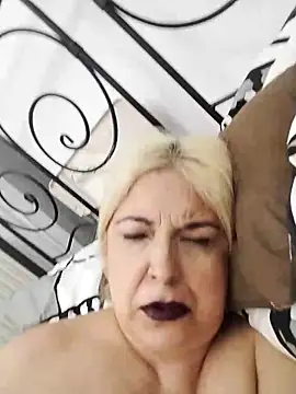 MarielaFerrer online show from 11/06/25, 07:04