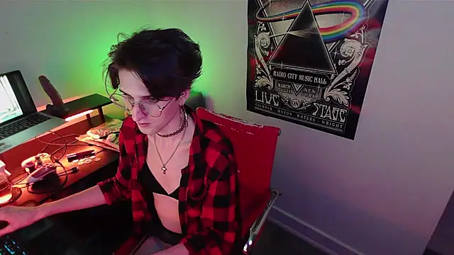 Snapshot of polaris_industries chatting on 09/28/25, 08:09 polaris industries online show from 09/28/25, 08:09