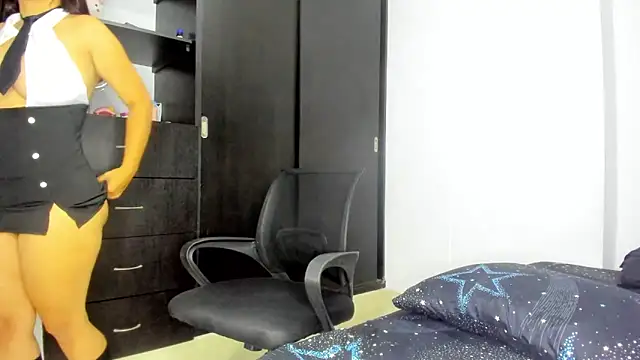 shiory24 online show from 12/29/24, 01:45