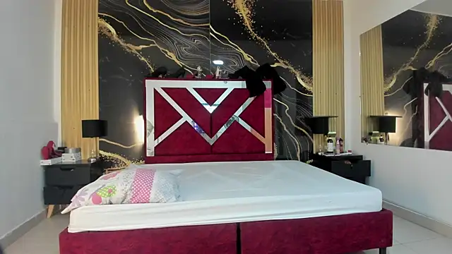 Snapshot of VioletRose_as chatting on 11/22/25, 08:19 VioletRose as online show from 11/22/25, 08:19