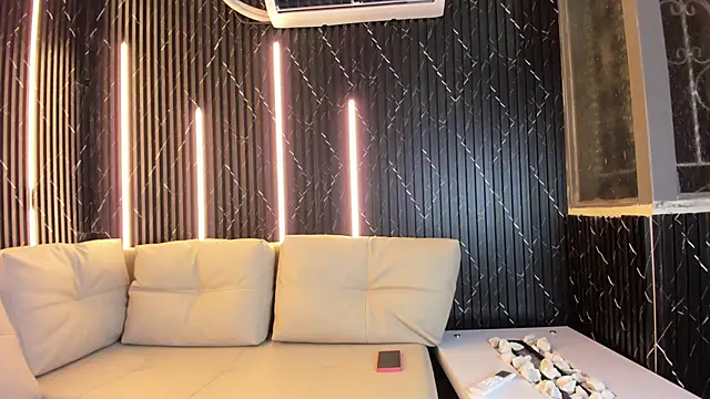 VioletRose as online show from 03/23/26, 02:59