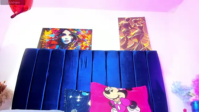 Annie switt online show from 02/25/26, 04:44