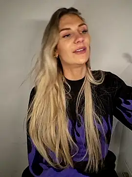 Melody1600 online show from 10/19/25, 06:52