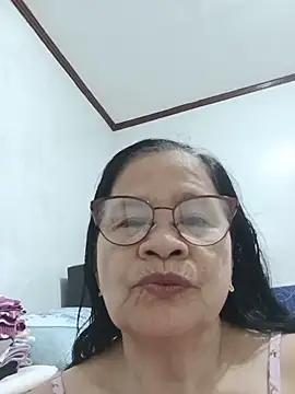 Snapshot of Sweet-Lita50 chatting on 05/24/26, 10:09 Sweet-Lita50 online show from 05/24/26, 10:09