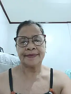 Snapshot of Sweet-Lita50 chatting on 07/15/26, 12:21 Sweet-Lita50 online show from 07/15/26, 12:21
