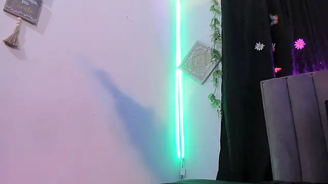 Snapshot of AkiraStone_ chatting on 09/26/25, 12:53 AkiraStone online show from 09/26/25, 12:53