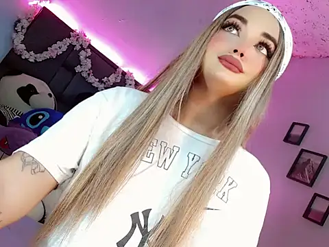 Snapshot of kattie_Sweet_ chatting on 10/26/25, 12:49 kattie Sweet  online show from 10/26/25, 12:49