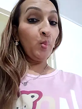 Snapshot of alanastones-19 chatting on 09/14/25, 04:33 alanastones-19 online show from 09/14/25, 04:33