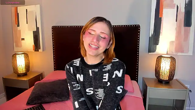 seraphine star online show from 02/18/26, 03:02