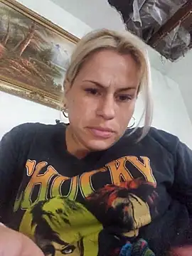 toomuchofafreak online show from 10/12/25, 01:54