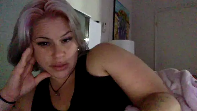 toomuchofafreak online show from 12/23/25, 11:08