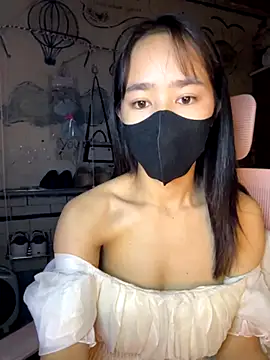 TiNa 04 online show from 11/13/25, 11:03