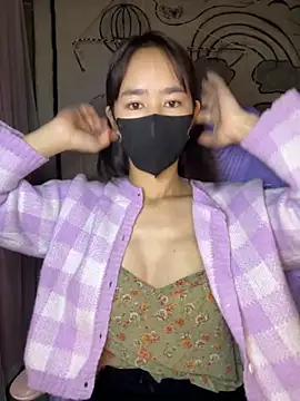 TiNa 04 online show from 11/29/25, 11:41