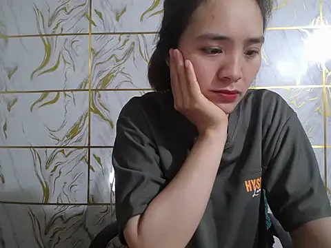 Snapshot of Lyzizi_lovely09 chatting on 04/28/26, 01:37 Lyzizi lovely09 online show from 04/28/26, 01:37
