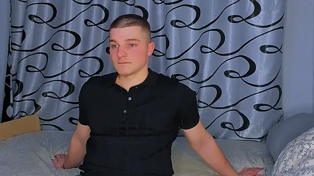 Snapshot of Your_Claddagh chatting on 04/16/26, 08:20 Your Claddagh online show from 04/16/26, 08:20