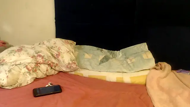 Snapshot of Sexy-Momo chatting on 10/11/25, 12:10 Sexy-Momo online show from 10/11/25, 12:10