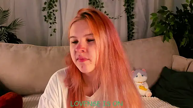 ElizSpieth online show from 10/09/25, 01:14