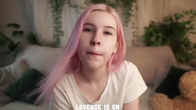 ElizSpieth online show from 12/02/25, 01:22