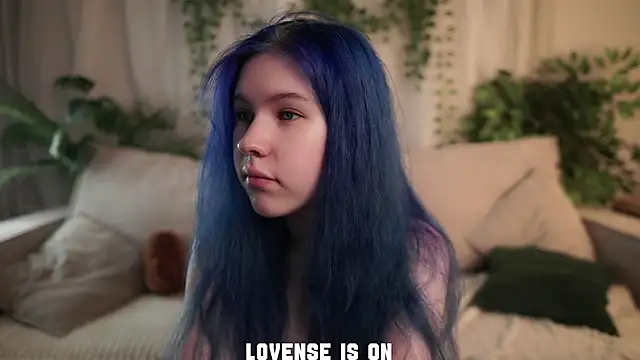 ElizSpieth online show from 12/14/25, 01:44