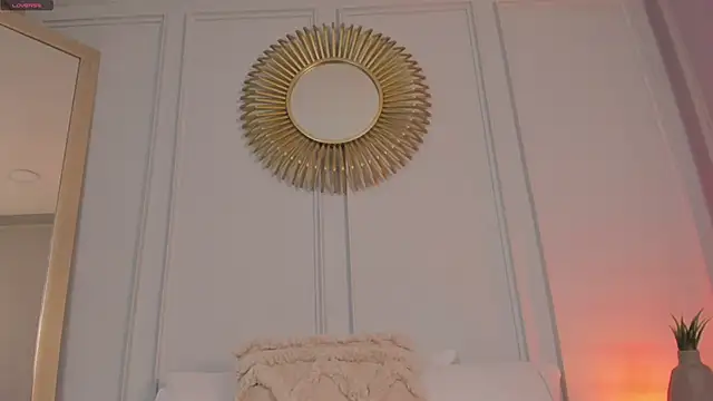 Snapshot of CharlotteBrownn_ chatting on 05/15/26, 11:12 CharlotteBrownn online show from 05/15/26, 11:12