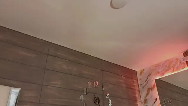 MeganAdamms online show from 12/16/25, 01:21