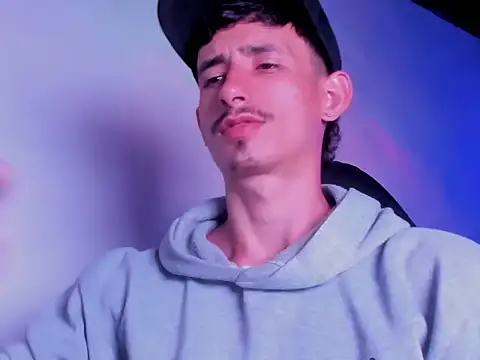 Damartinez27 online show from 03/04/26, 08:42