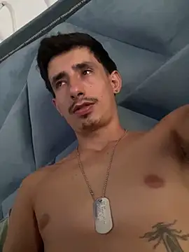 Snapshot of Damartinez27 chatting on 04/08/26, 08:53 Damartinez27 online show from 04/08/26, 08:53