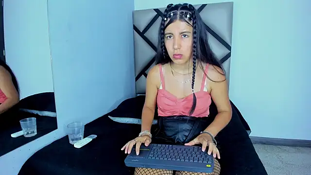 Lucy-23 online show from 09/10/25, 05:07