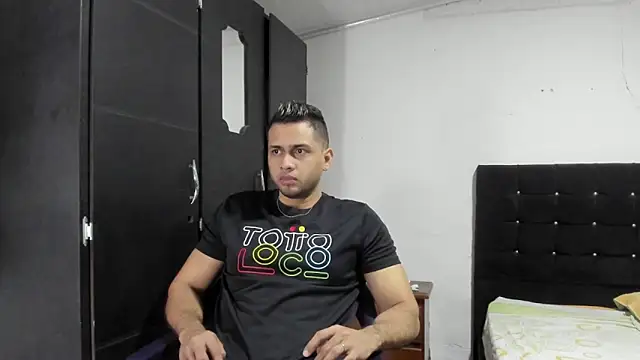 Snapshot of Ryan_xc1 chatting on 09/27/25, 02:49 Ryan xc1 online show from 09/27/25, 02:49