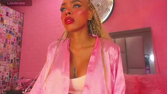 Nicole Rosales online show from 09/09/25, 03:06