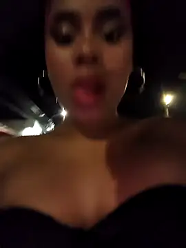 Mia-sensual online show from 10/31/25, 04:13