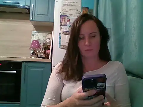 Snapshot of ALICAINWONDERLAND chatting on 10/27/25, 05:50 ALICAINWONDERLAND online show from 10/27/25, 05:50