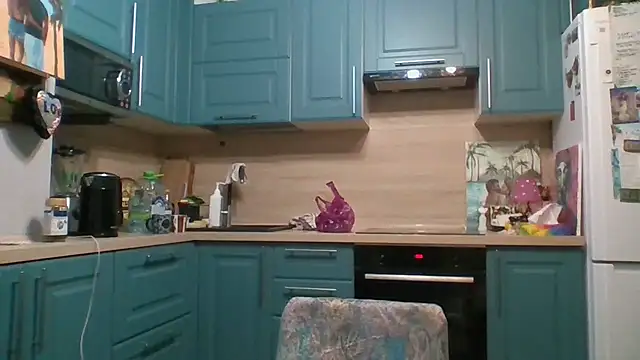 Snapshot of ALICAINWONDERLAND chatting on 11/14/25, 03:55 ALICAINWONDERLAND online show from 11/14/25, 03:55