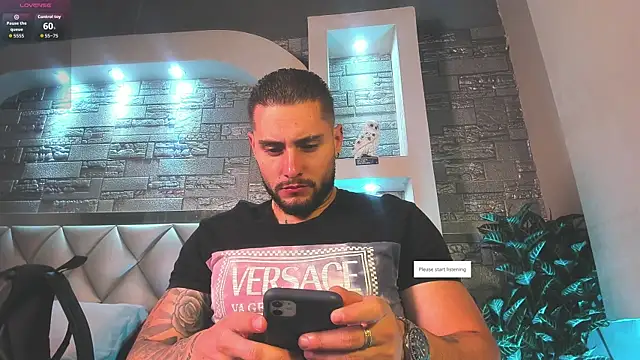 Snapshot of dominic_de_luca chatting on 09/16/25, 03:07 dominic de luca online show from 09/16/25, 03:07