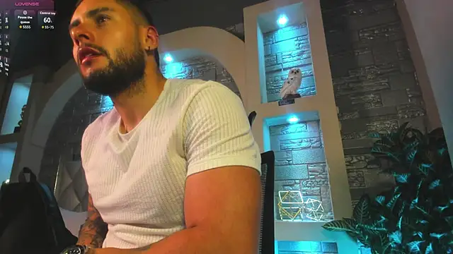 Snapshot of dominic_de_luca chatting on 09/19/25, 03:08 dominic de luca online show from 09/19/25, 03:08