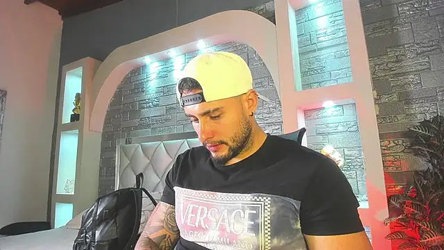 dominic de luca online show from 10/16/25, 03:51