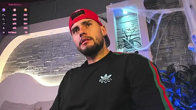 Snapshot of dominic_de_luca chatting on 11/02/25, 05:43 dominic de luca online show from 11/02/25, 05:43