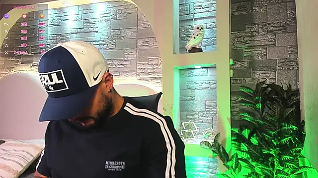 dominic de luca online show from 11/04/25, 03:27