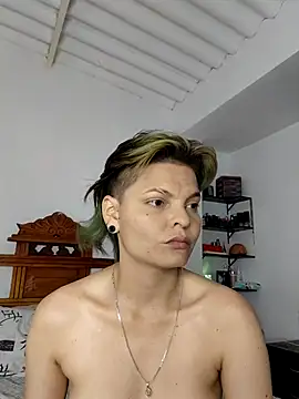 Snapshot of kay_towers99 chatting on 02/07/26, 04:54 kay towers99 online show from 02/07/26, 04:54