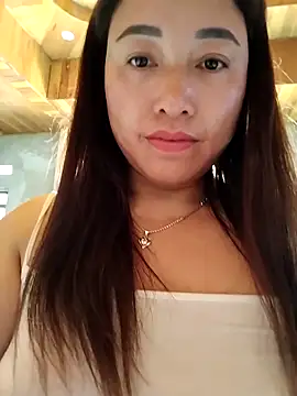 Snapshot of Toadc chatting on 04/19/26, 04:12 Toadc online show from 04/19/26, 04:12