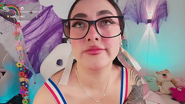 justonecute online show from 10/14/25, 11:38