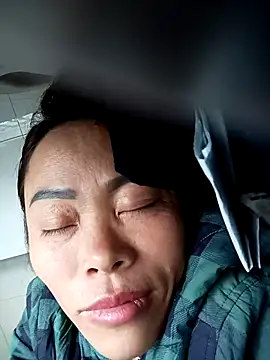 CoMay003 online show from 11/27/25, 07:10