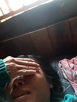 CoMay003 online show from 12/02/25, 04:18