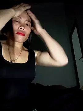 CoMay003 online show from 12/18/25, 01:06